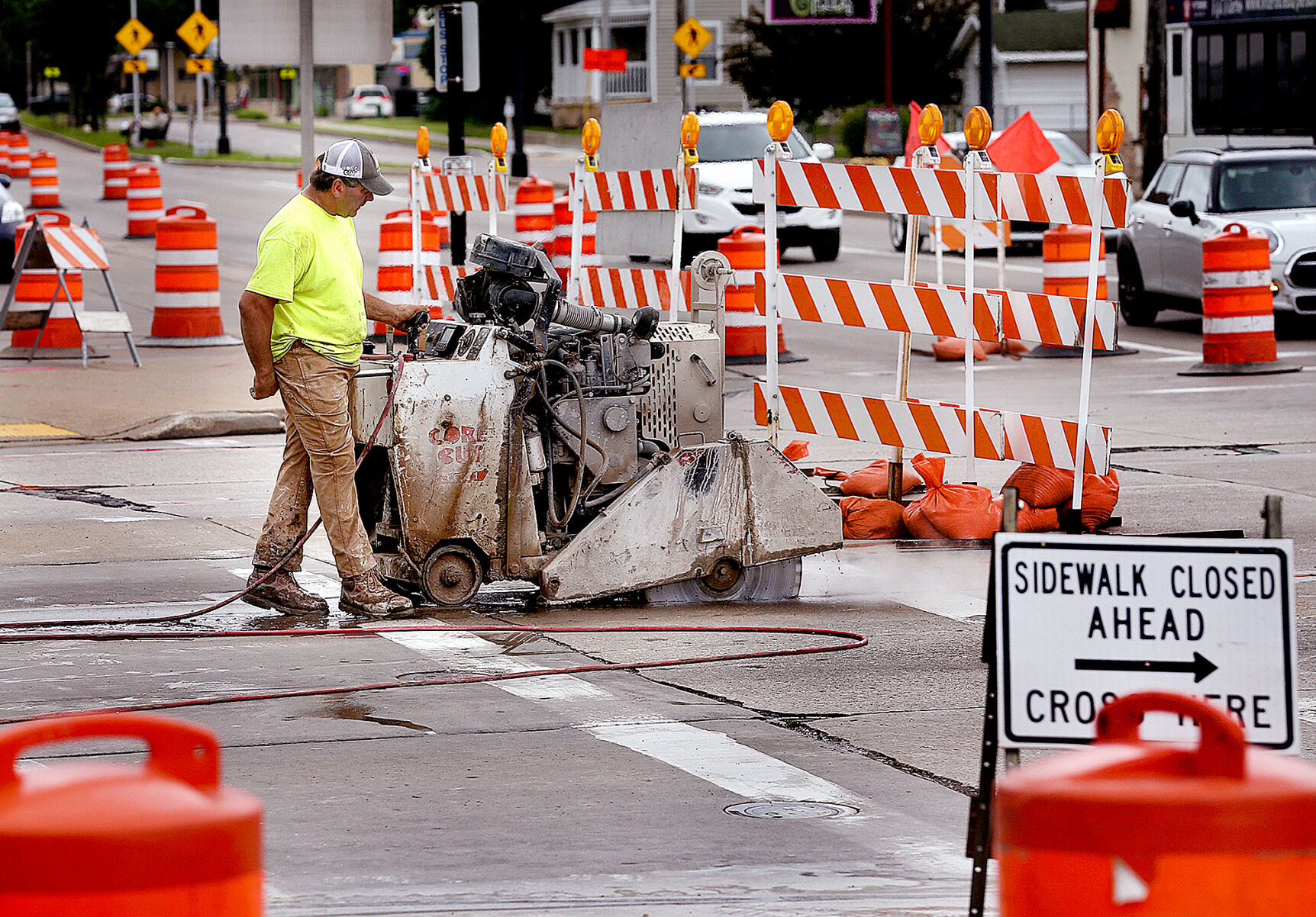 La Crosse Street reconstruction begins